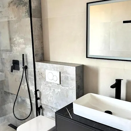 New!! Dado マカルスカ