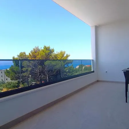 别墅 Modern Dado With Heated Pool & Sea View In 马卡尔斯卡