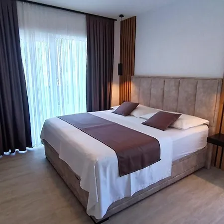 Modern Dado With Heated Pool & Sea View In * 马卡尔斯卡