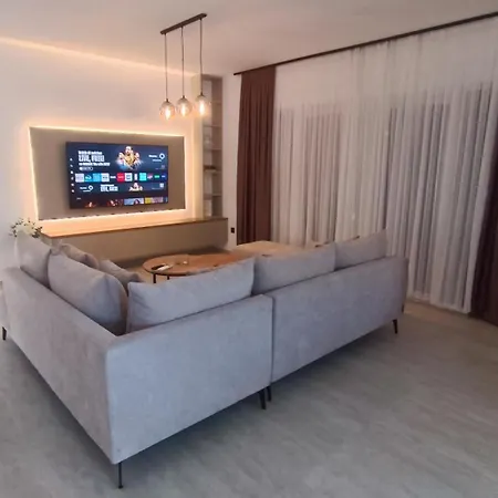 Modern Dado With Heated Pool & Sea View In * 马卡尔斯卡
