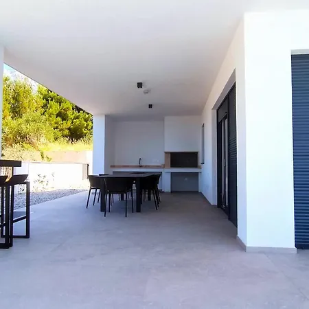 别墅 Modern Dado With Heated Pool & Sea View In